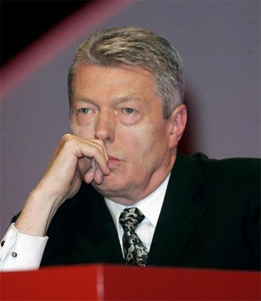 Alan Johnson will stand as deputy leader, not leader