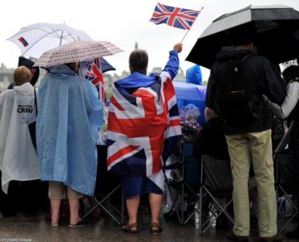 Revellers stay cheerful despite the Diamond Jubilee weather