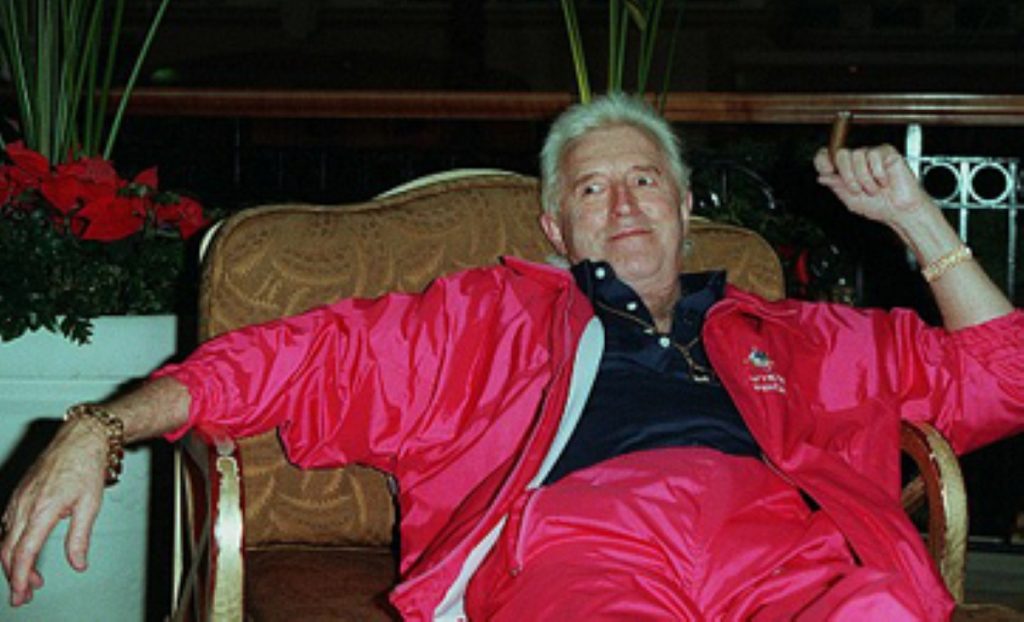Jimmy Savile committed 214 sexual offences between 1955 and 2009, Met report says