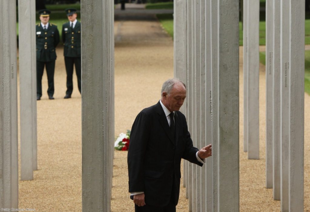 Livingstone pays his respects at the memorial to the victims of the 7/7 bombings during the six-year anniversary in 2011
