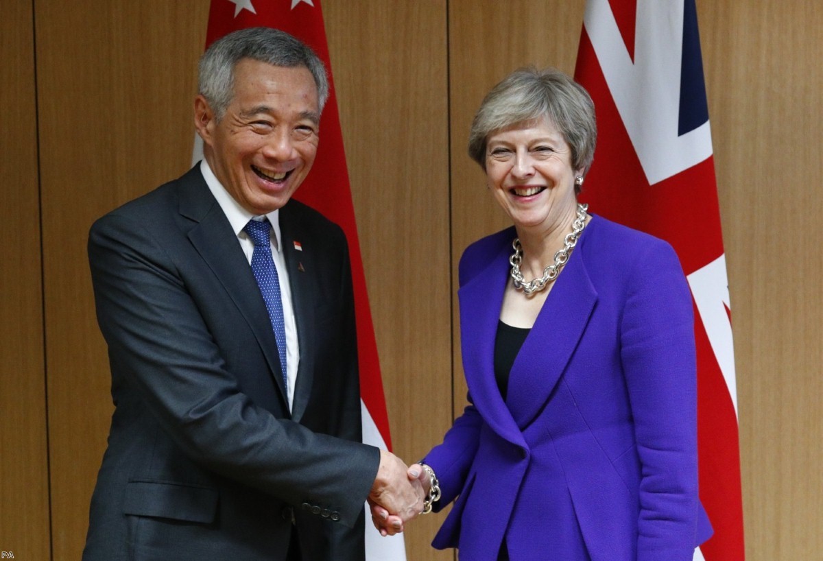 Singapore's Lee Hsien Loong meets Theresa May in Brussels on October 18th | Copyright: PA