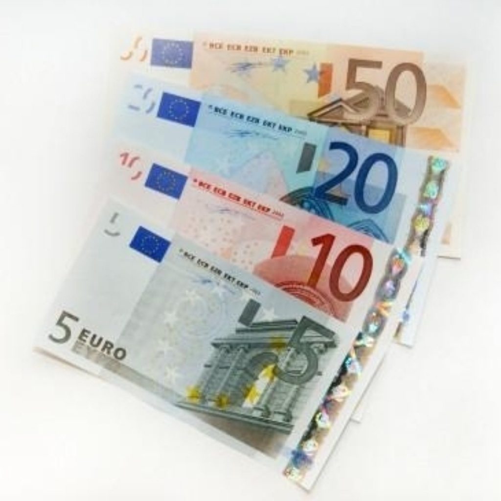 Tories launch anti-euro attack