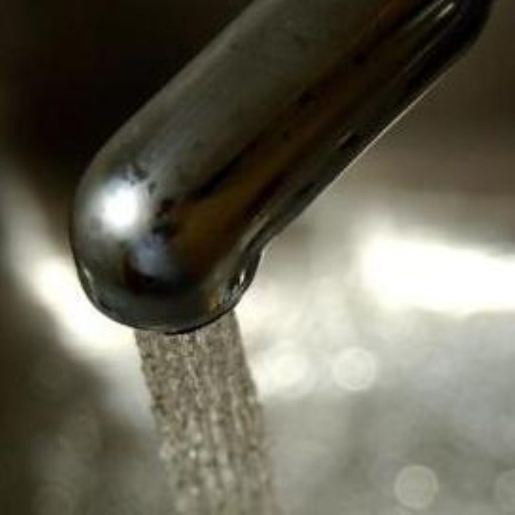 Alan Johnson wants flouride added to all tap water