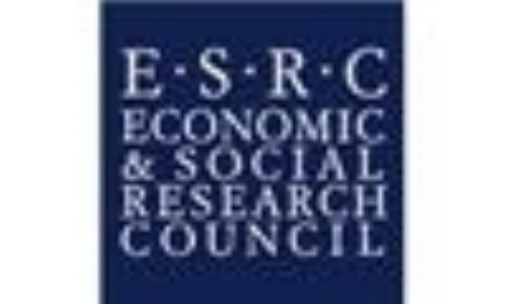 ESRC: Fathers find financial crisis hits family life