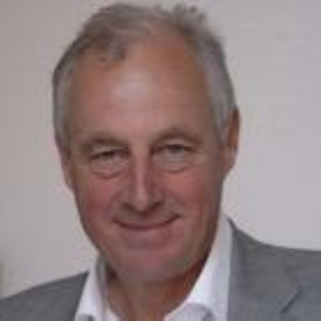 Chair of the EAC Tim Yeo strongly criticised the government