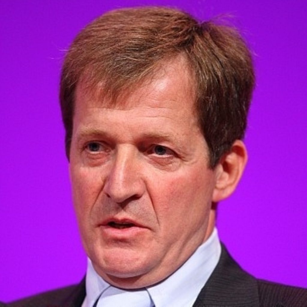 Alastair Campbell passed stories to journalists without consultation, say MI6