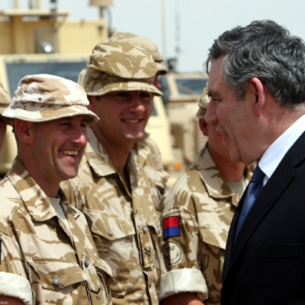 The government is allegedly discussing plans to send up to 1,000 extra troops to Afganistan.