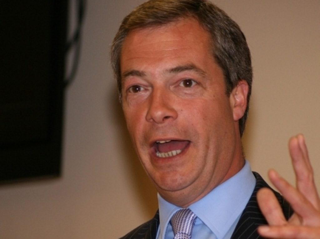 Farage waves threat of expulsion for extremist Kippers.