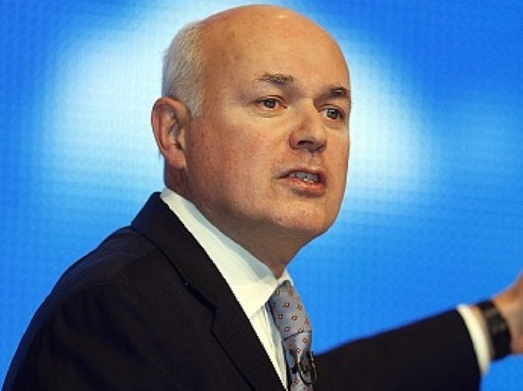 Iain Duncan Smith attacked Labour's tax credits policy